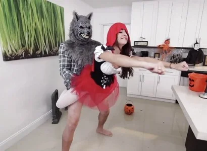 Cô bé chịch nhau cuồng nhiệt